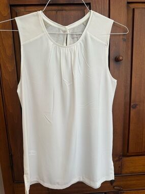 Loft Size Small Sleeveless Cream Blouse Top with faux leather details NWOT